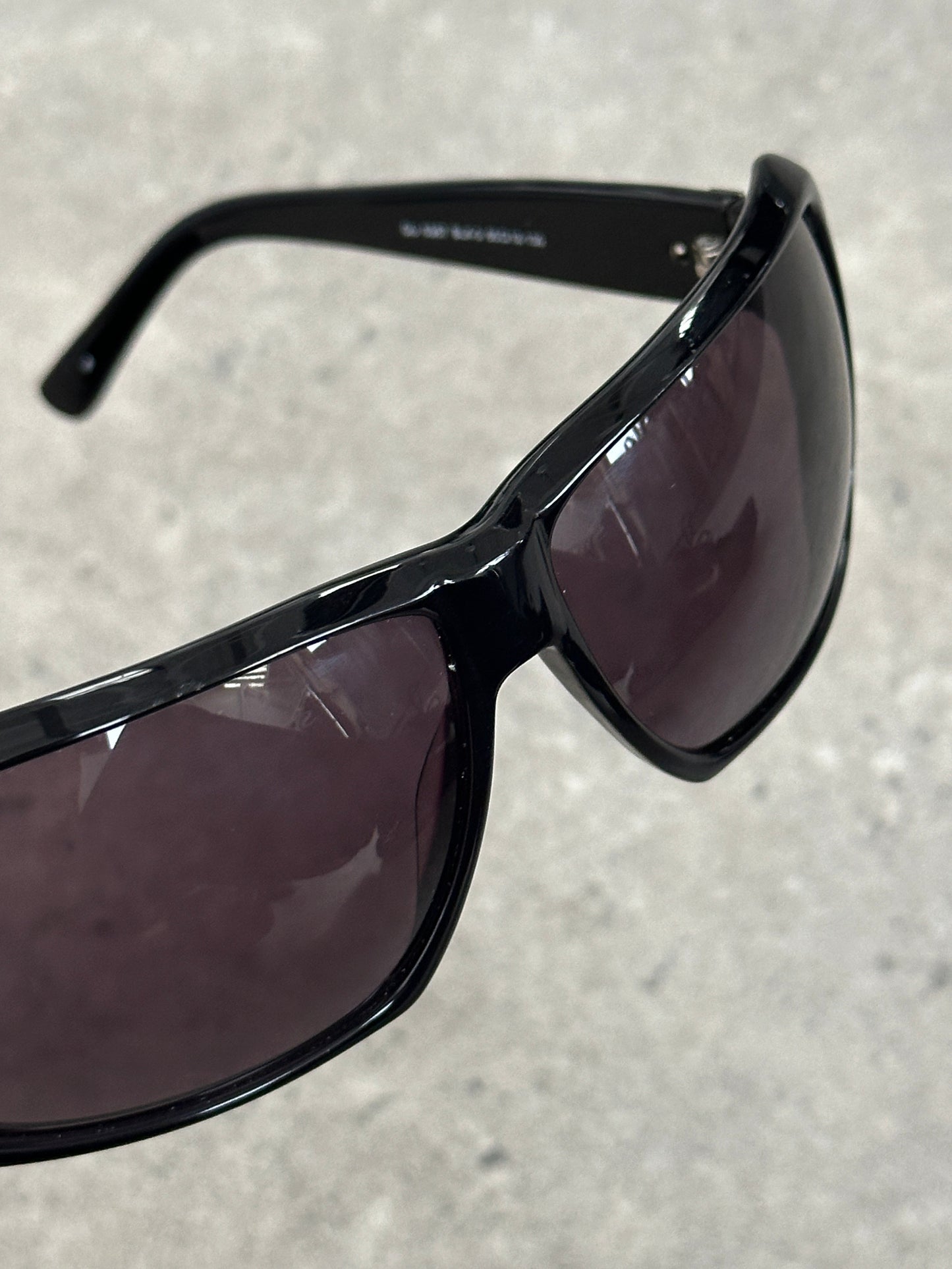 Guess 2000s Oversized Rectangular Sunglasses