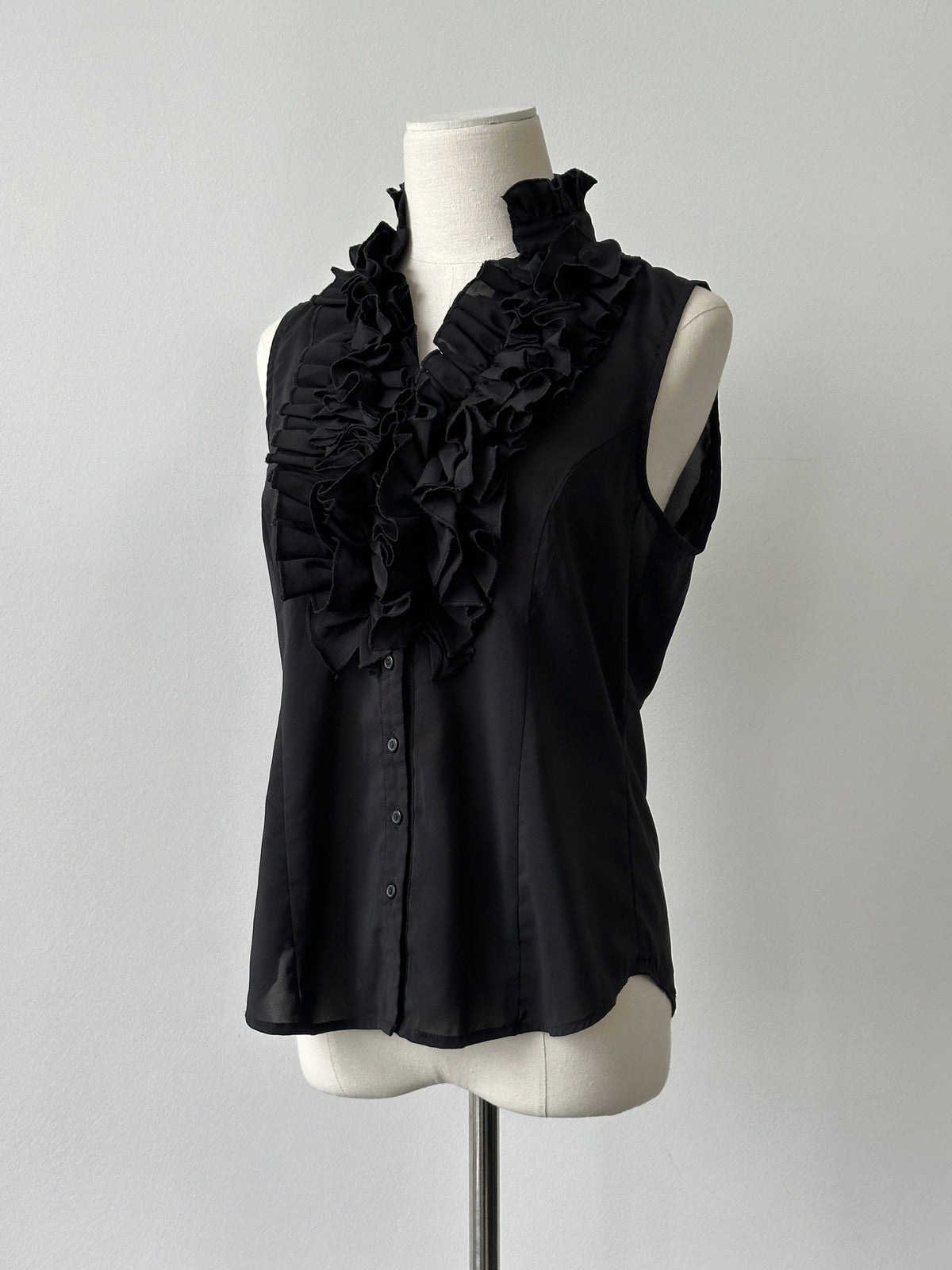 Vintage 2000s Sleevless Ruffle Top - S-M