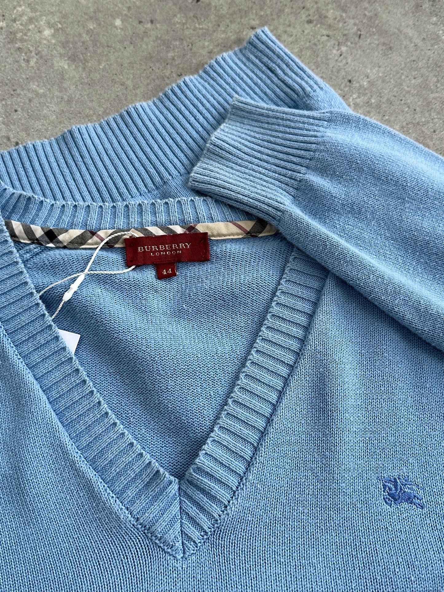 Burberry London 00s V Neck Cotton Logo Jumper - S