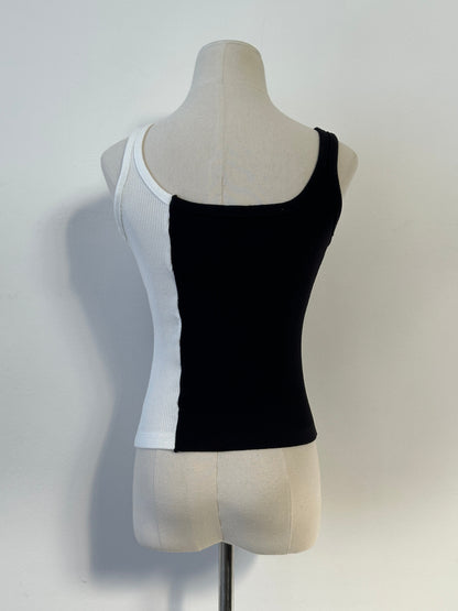 Vintage 2000s Ribbed Asymmetric Sleeveless Top - S