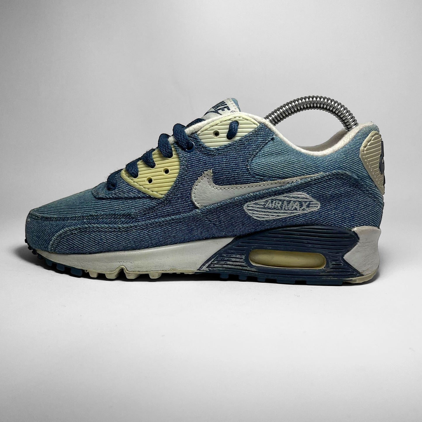 Nike Air Max 90 ‘Denim Courir’ x Colette (2002)