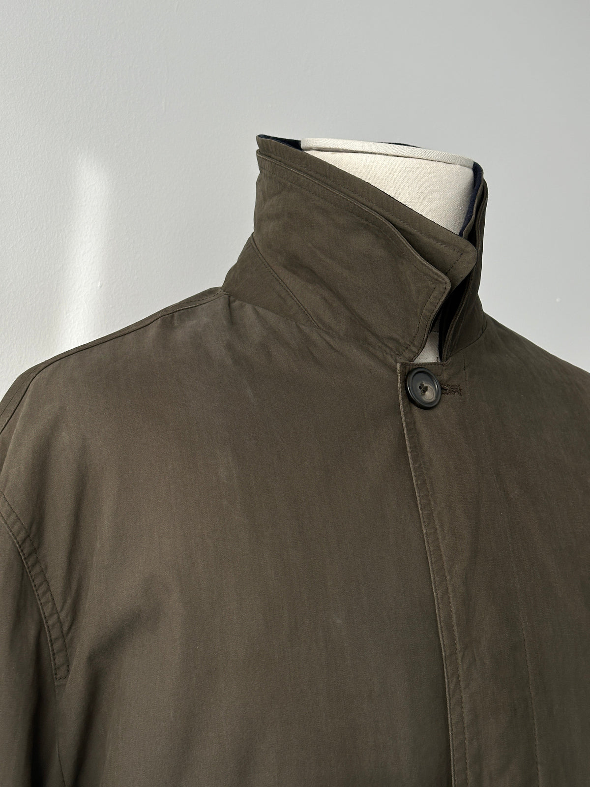 Ralph Lauren Chaps 1990s wool collar cotton trench coat, front view showing classic design and beige color, size L.