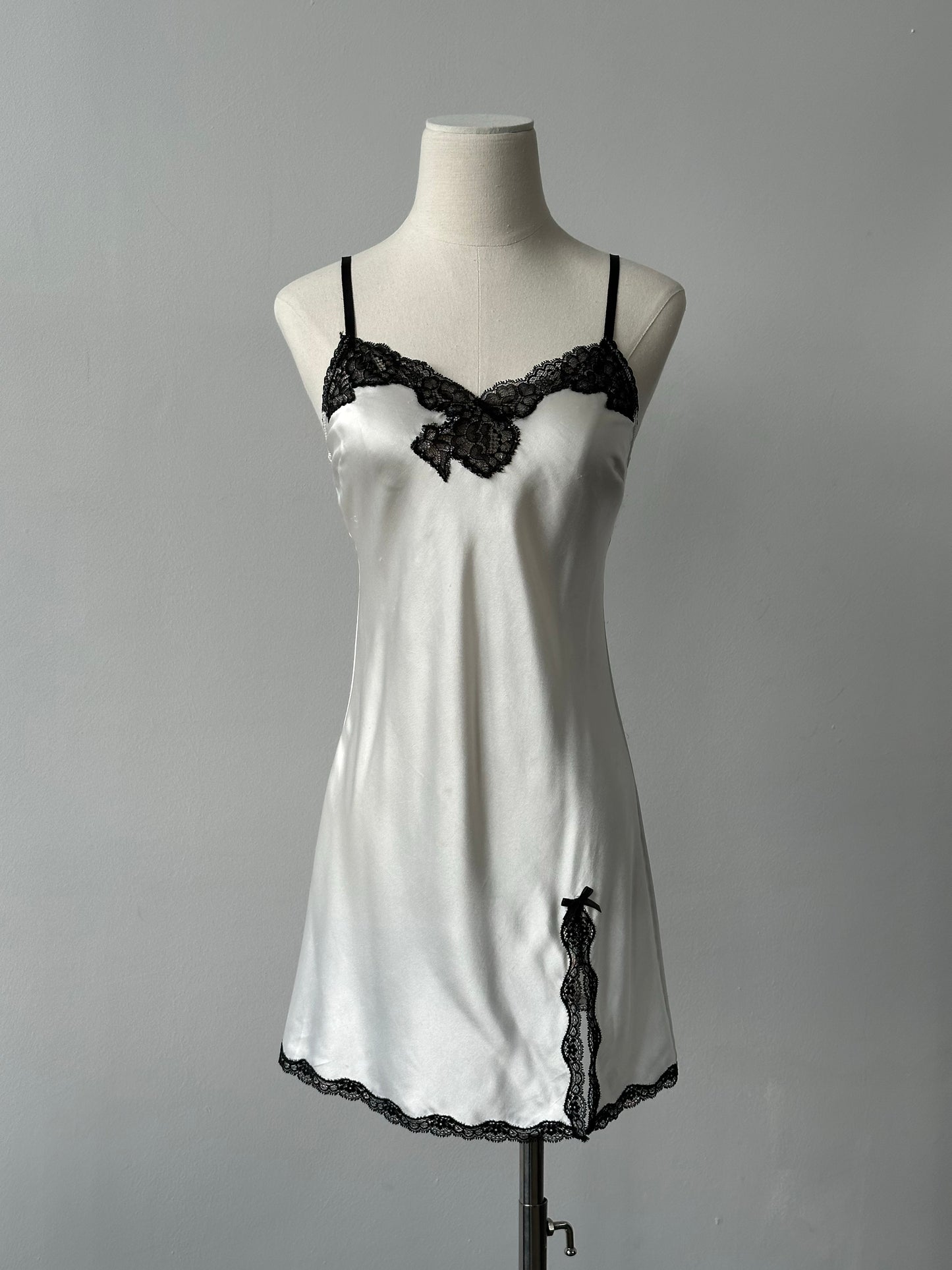 Victoria's Secret 2000s Satin Lace Mini Slip Dress - XS/S