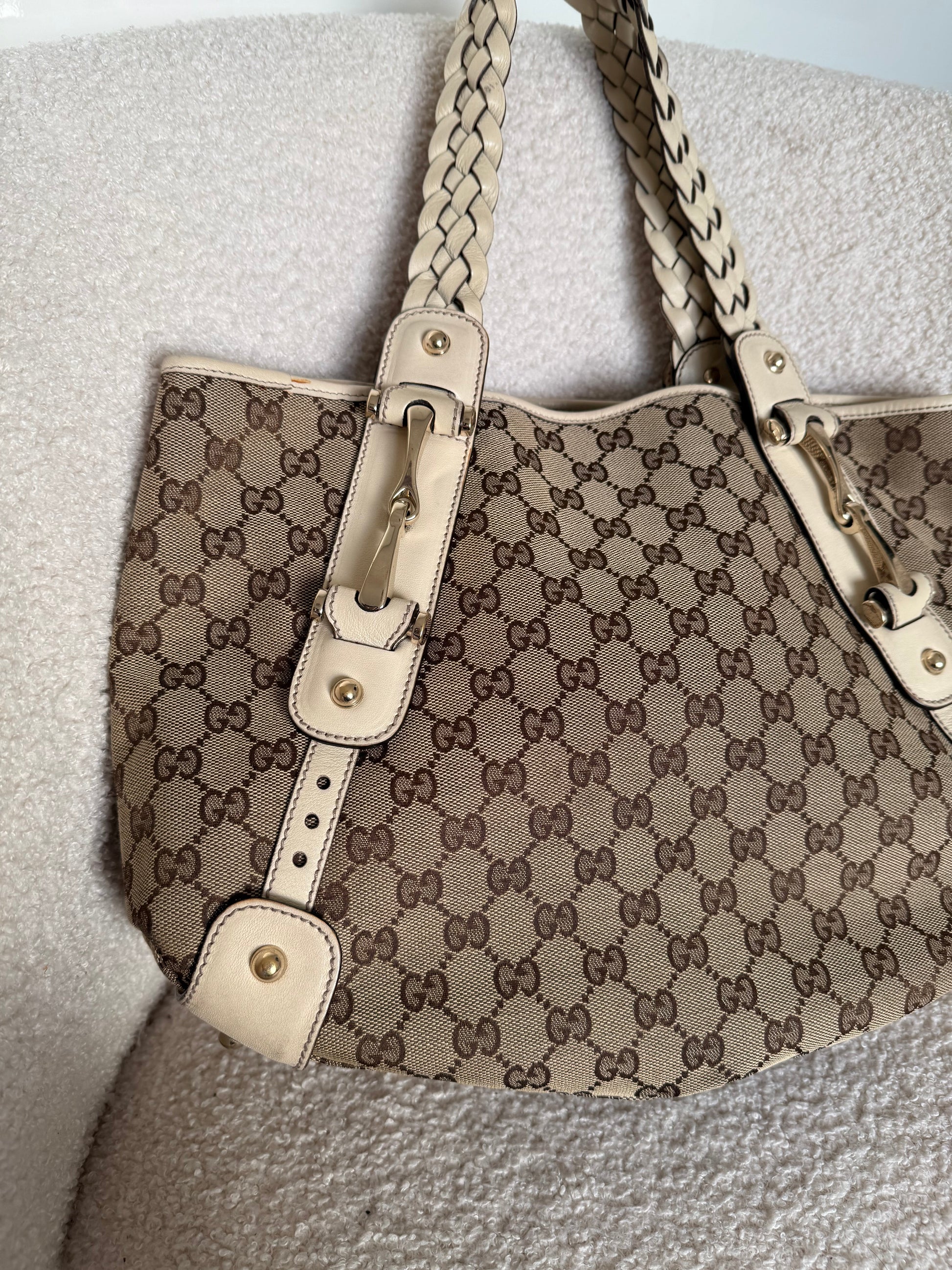 https://cdn.shopify.com/s/files/1/0812/5268/0004/files/83489DEA-B04C-48DE-8F17-401530437AF3.jpg?v=1769428773