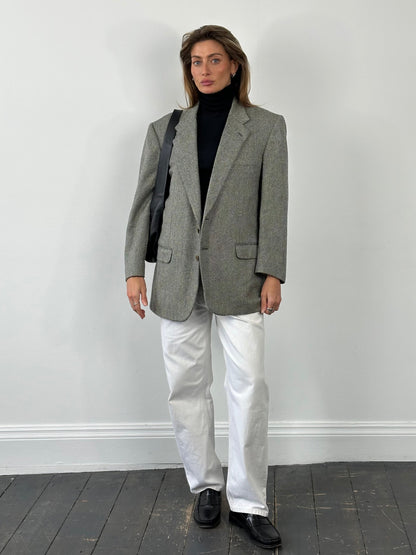 Burberry 1990s pure wool herringbone blazer in XL size, featuring classic tailored fit and timeless check pattern.