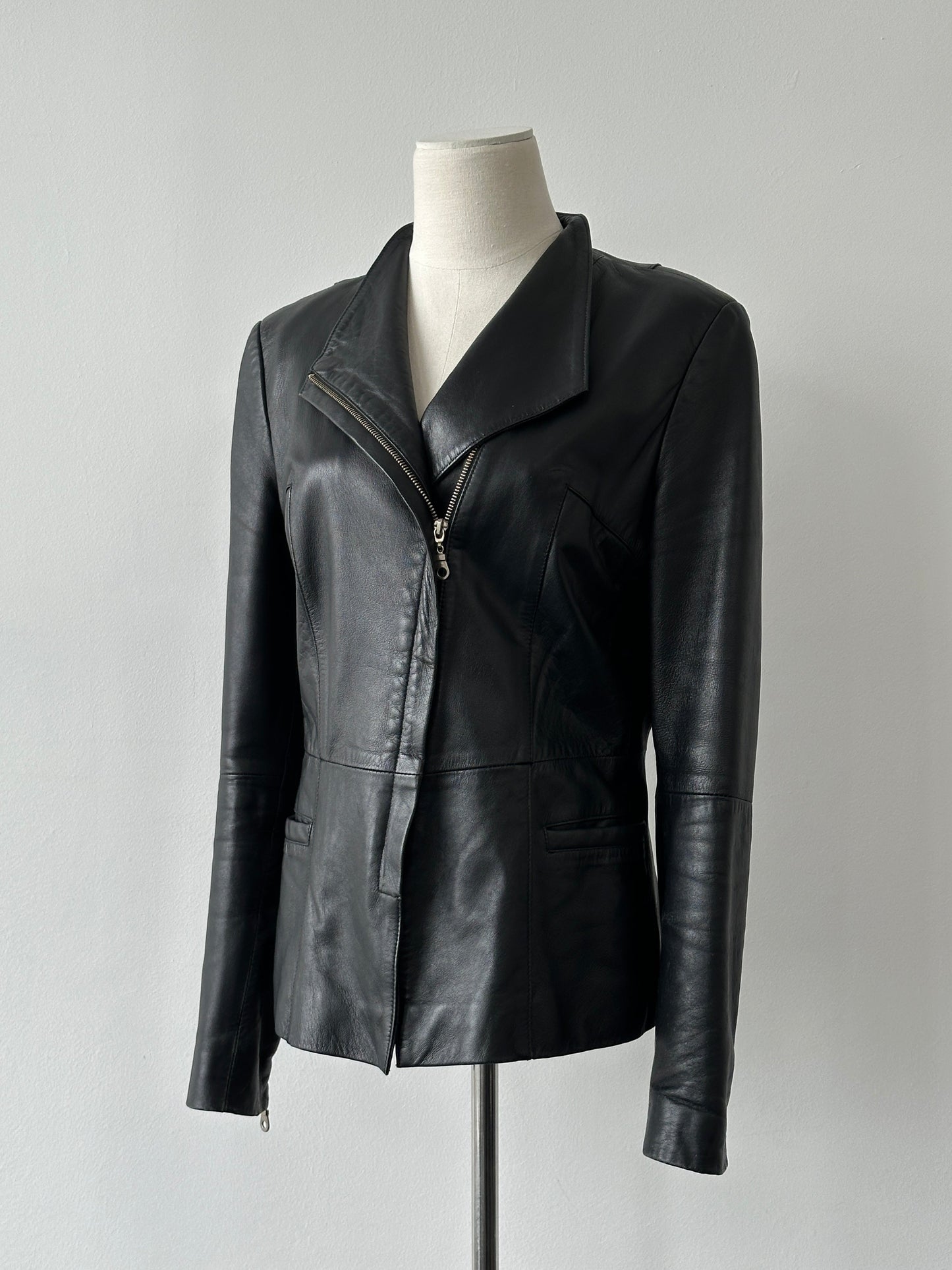 Vintage 1990s Asymmetric Fitted Leather Jacket - M
