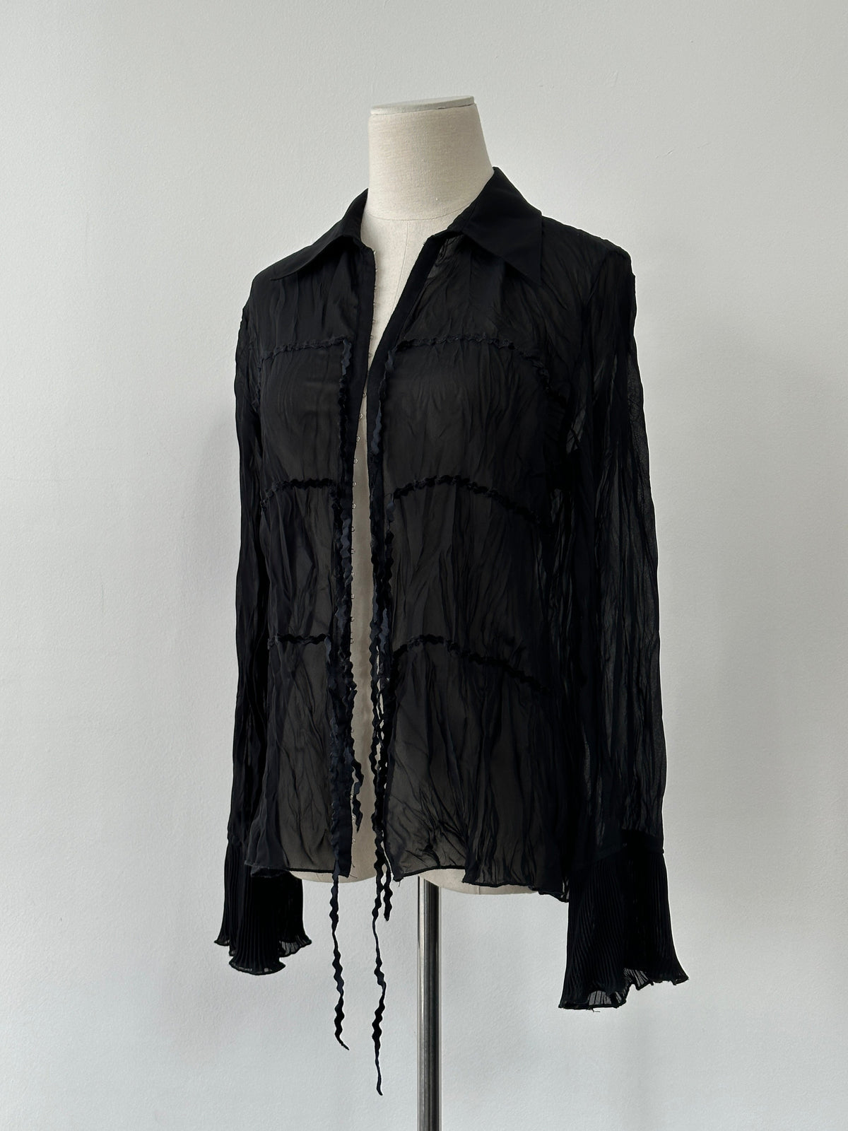 Vintage 1990s Sheer Hook & Eye Crinkle Shirt - M