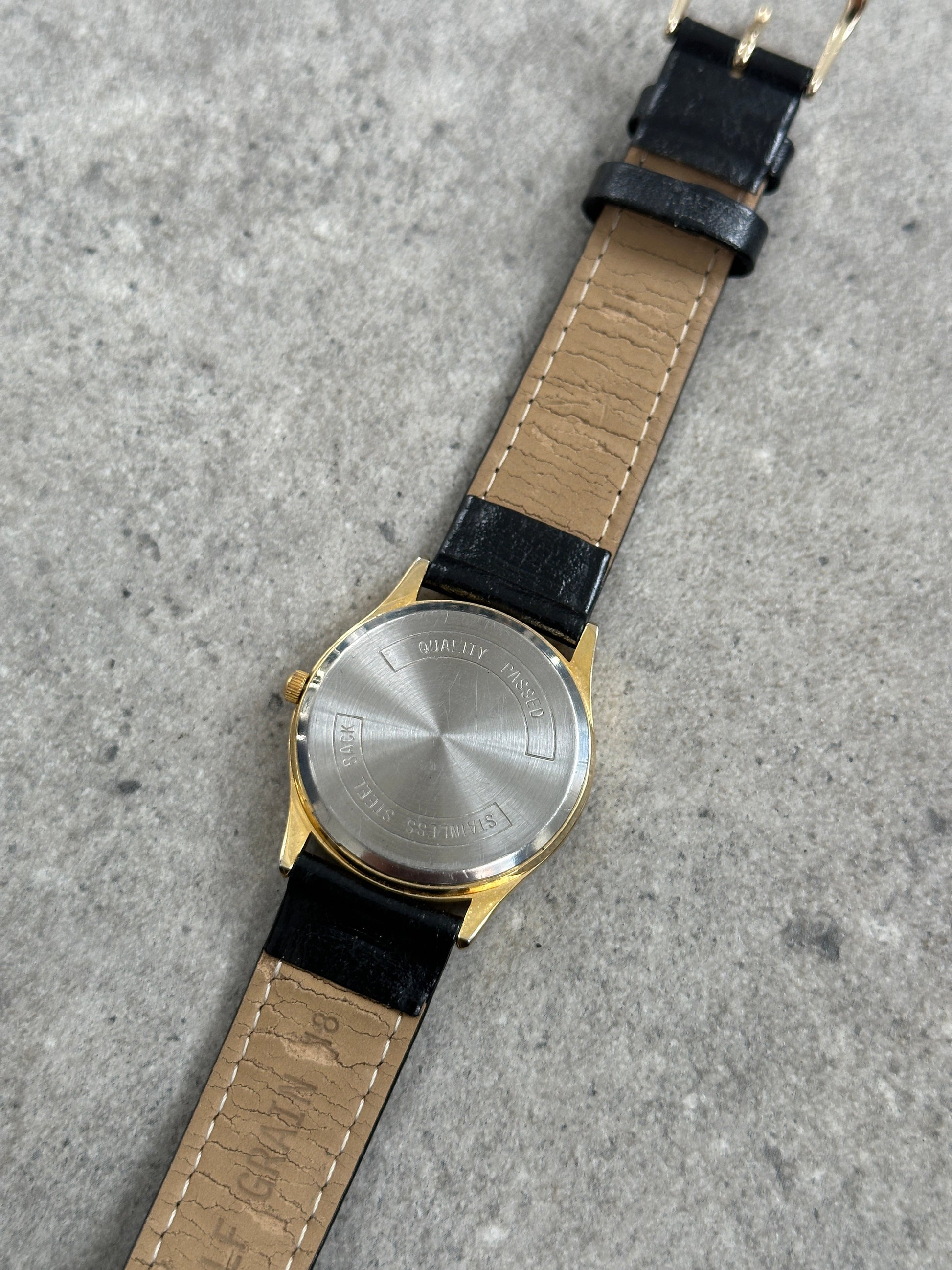 Vintage 1990s Gold Tone Quartz Leather Watch