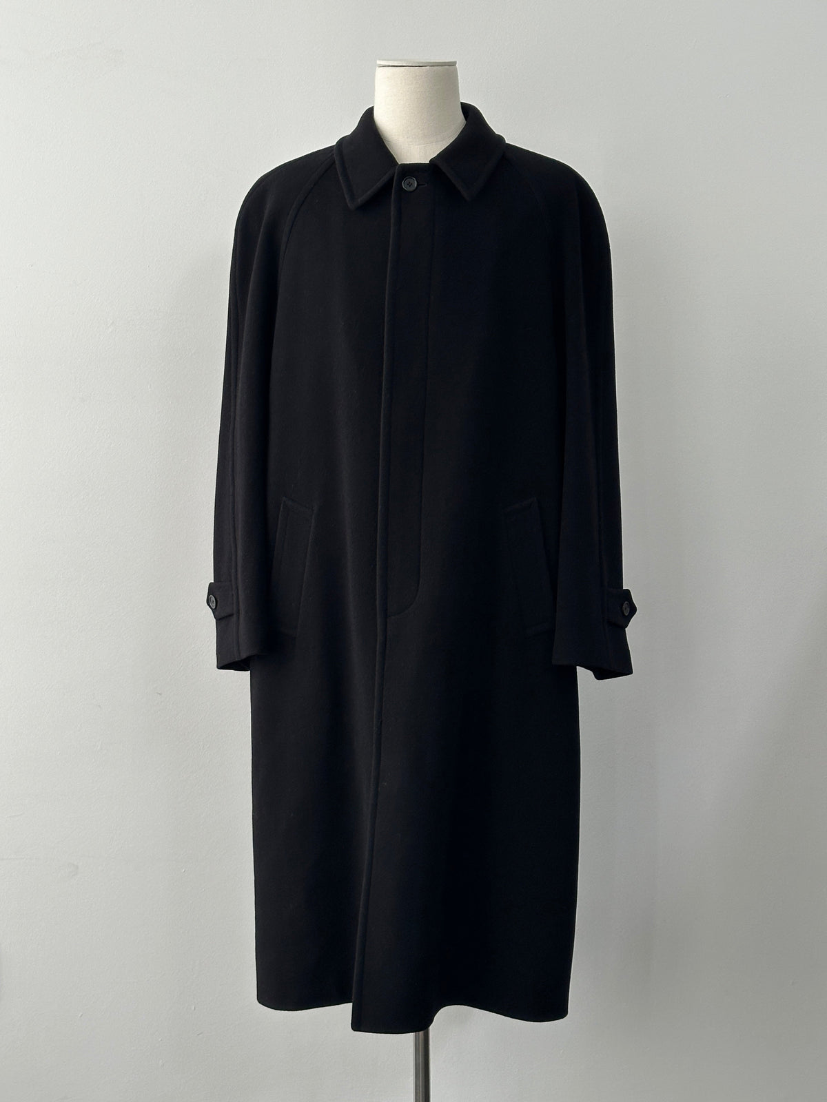 St Michael 1990s Italian wool and cashmere belted coat, XXL, beige with button details and classic tailored design.