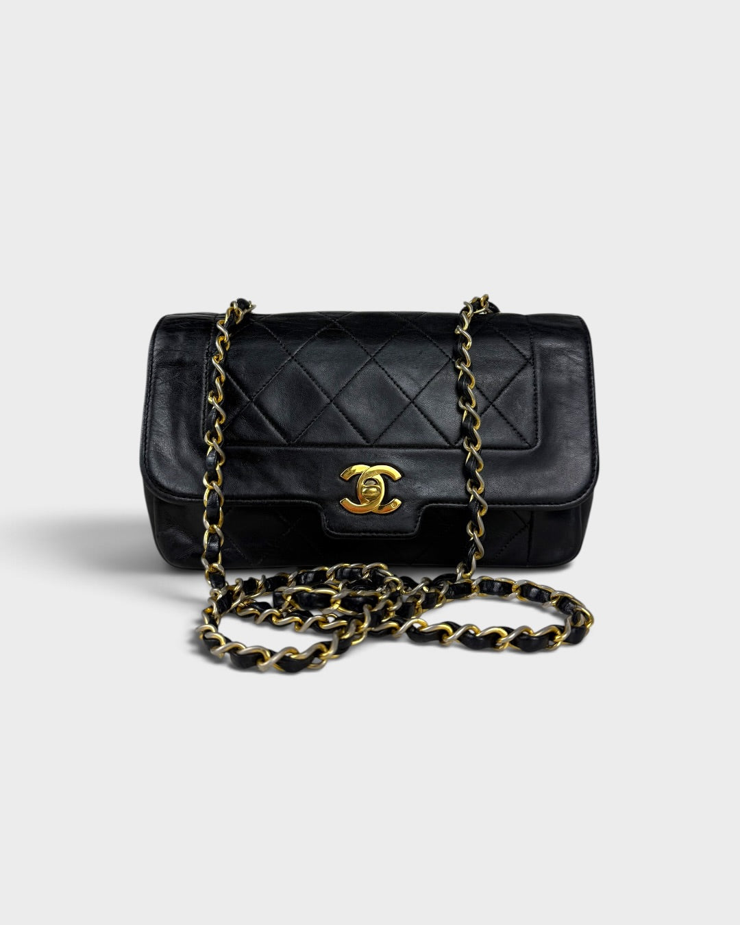1980s Vintage Chanel Black Lambskin Diana Square Single Flap Bag 24K GHW | O/S, Multicoloured