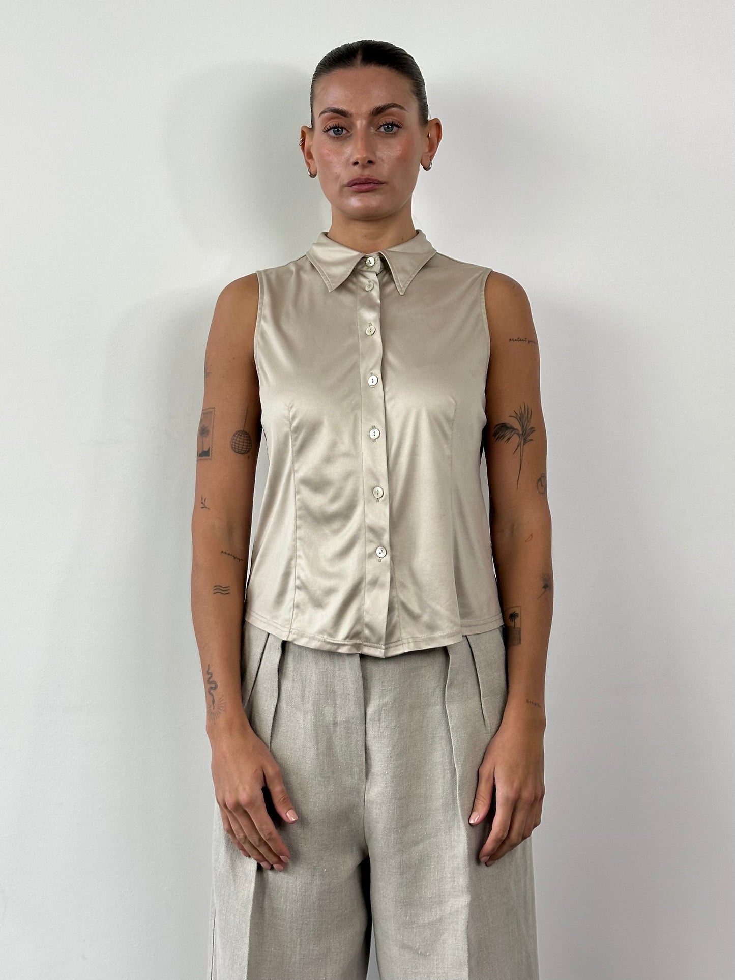 Fendi Sleeveless Satin Logo Shirt - M/L