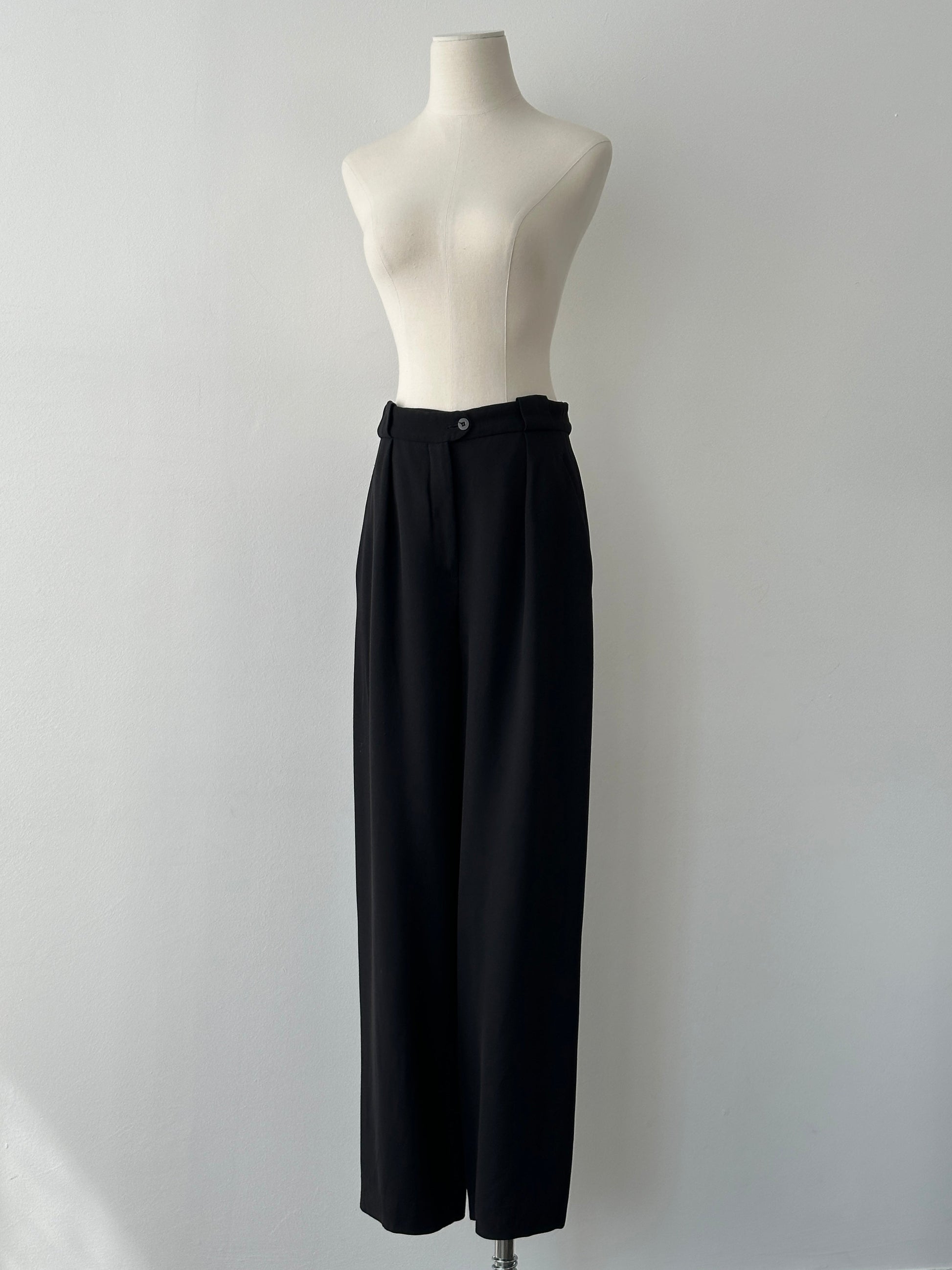 Mani 1990s Wool Tapered Leg Tailored Trouser - W26