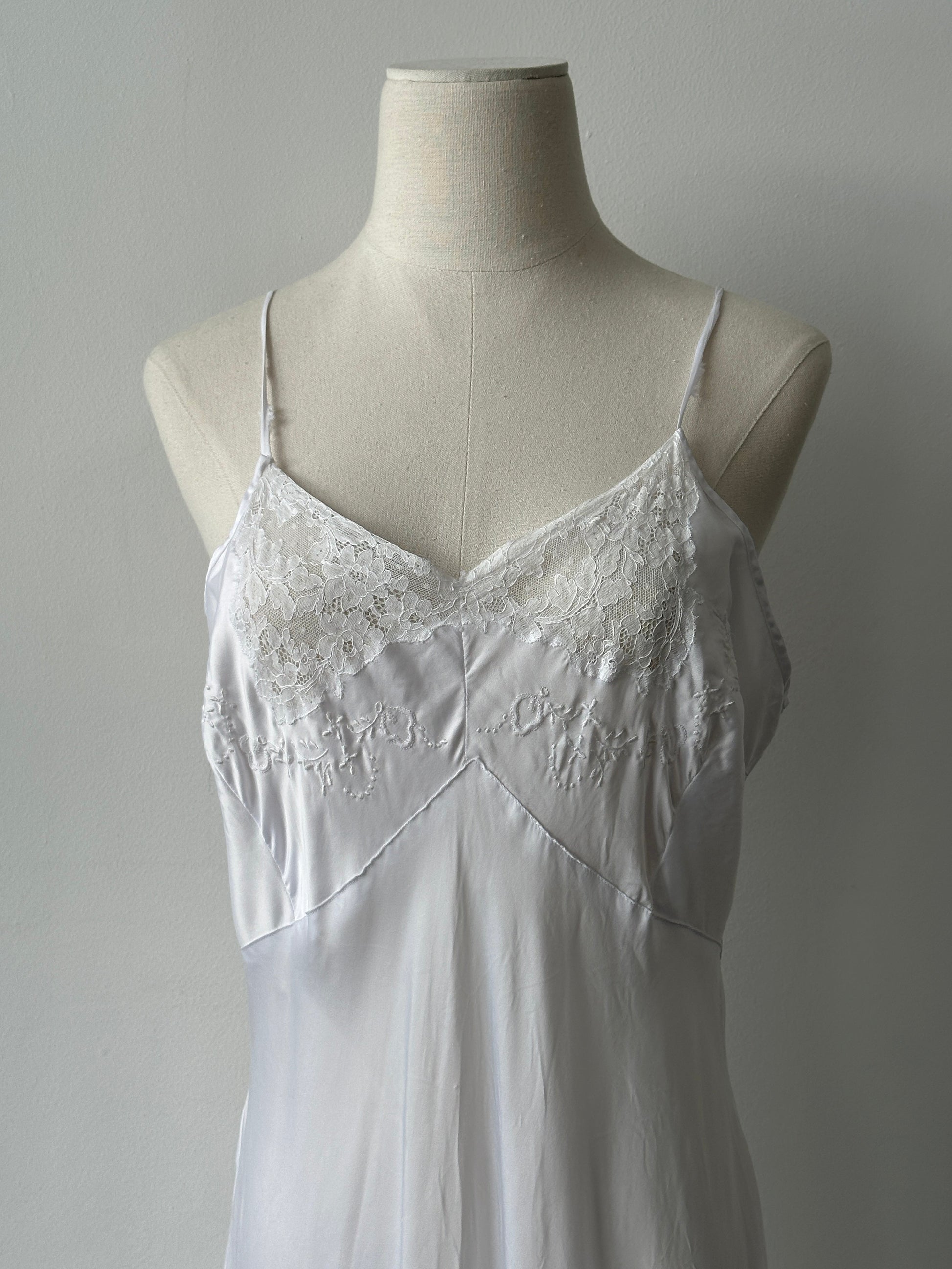 Vintage 2000s Satin Lace Sleeveless Floor Length Dress - M