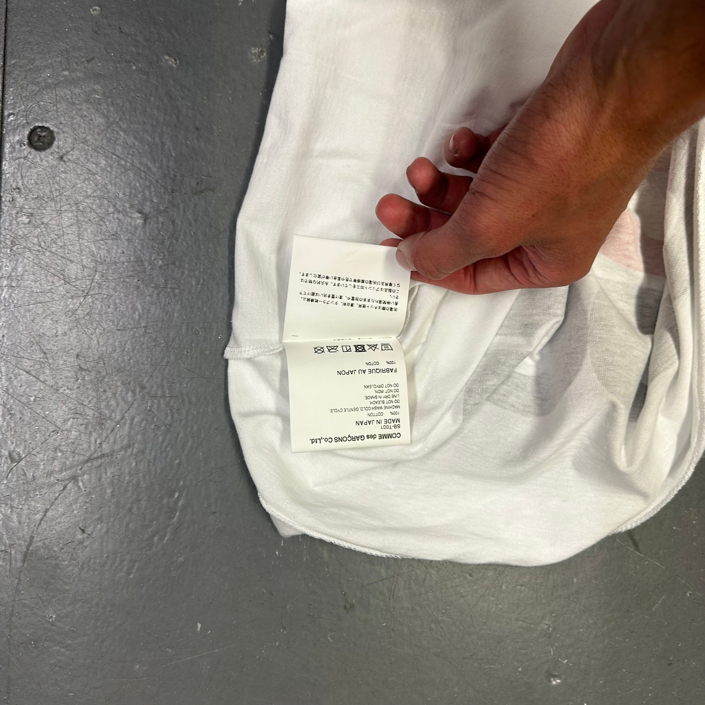 Commes Des Garçons Parfums T-Shirt In White ( M )