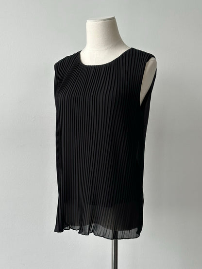 Italian Vintage 1990s Pleated Sleeveless Top - M