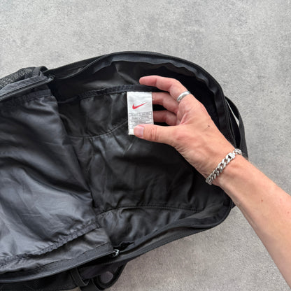 Nike 1990s 25L technical backpack (18”x14”)