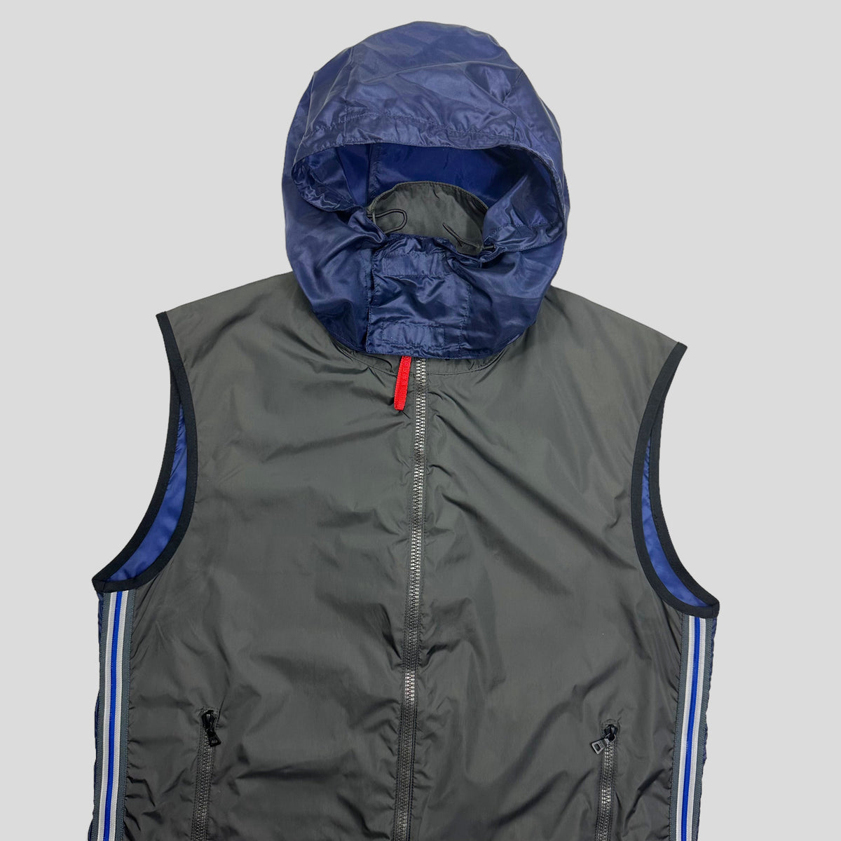 Prada Sport SS00 Gel Seam Convertible Nylon Gilet - IT52 | Large, Grey