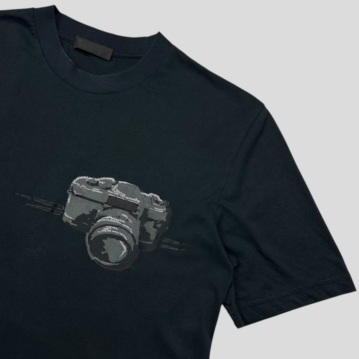 Prada 2013 Camera Appliqué Logo T-shirt - S | Black
