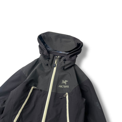 Womens Arc'teryx Beta AR (S)
