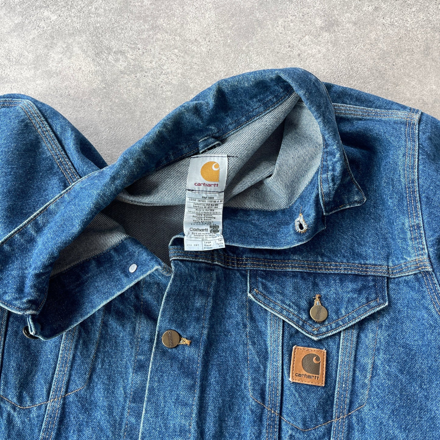 Carhartt 2006 J12 heavyweight denim Chore jacket (L)