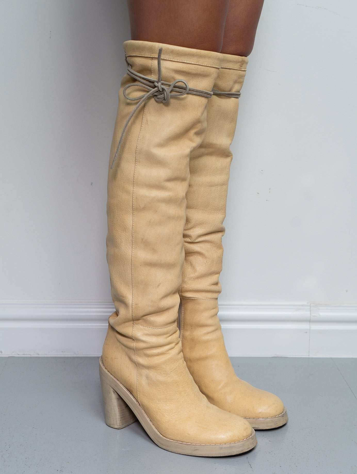 ANN DEMEULEMEESTER KNEE HIGH BOOTS (EU 38.5) | DEFAULT TITLE, Beige