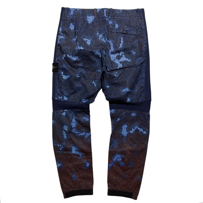 Stone Island Heat Reactive Cargo Trousers | W33, Blue