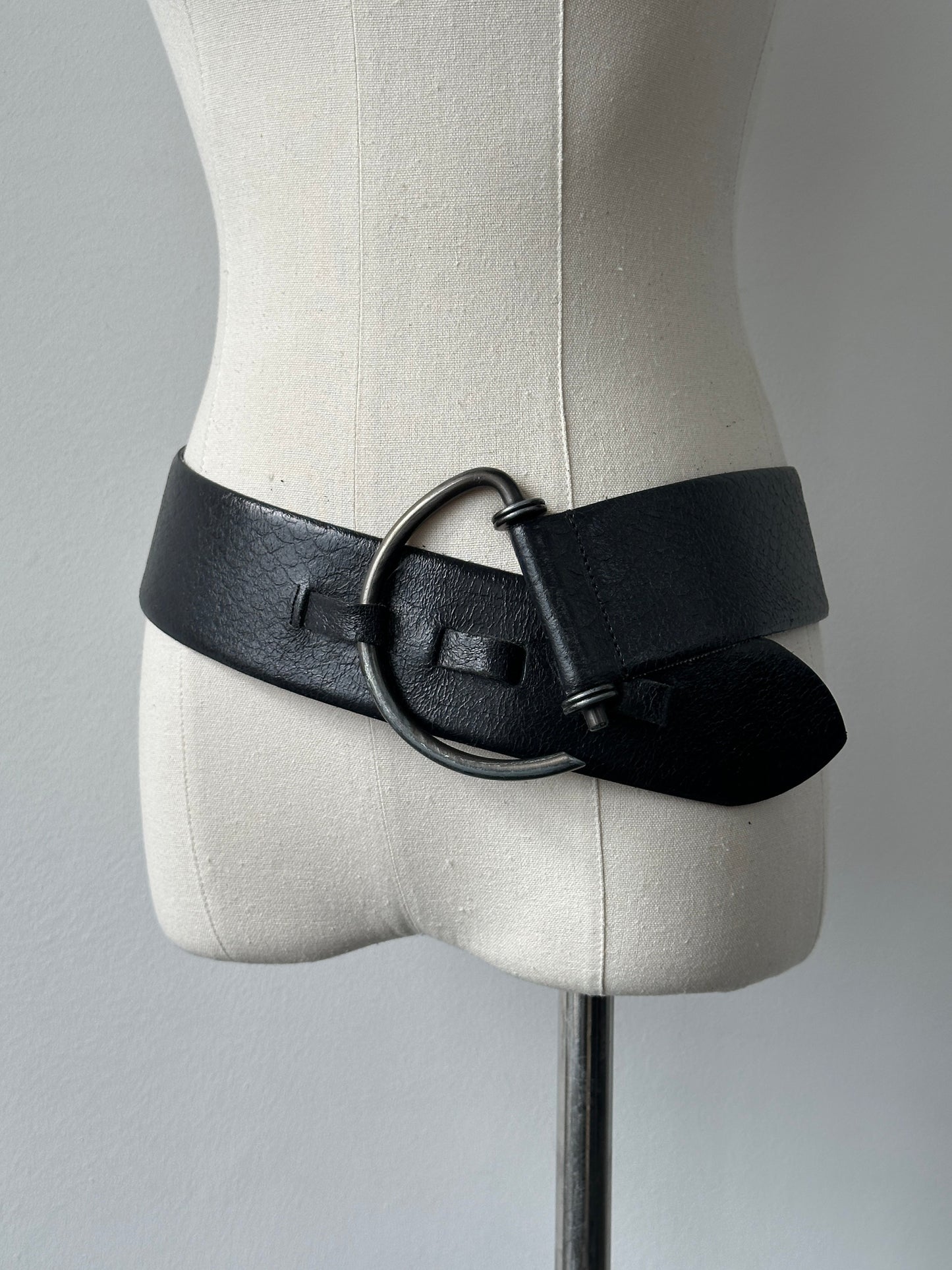 Vintage 1990s Leather Chunky D Ring Belt - W35-38
