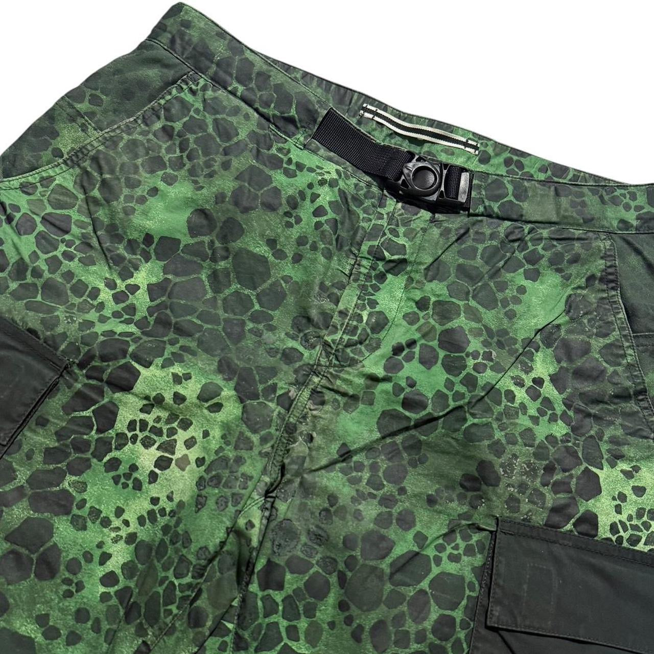 Stone Island Crocodile Camo Shorts | W32, Camo