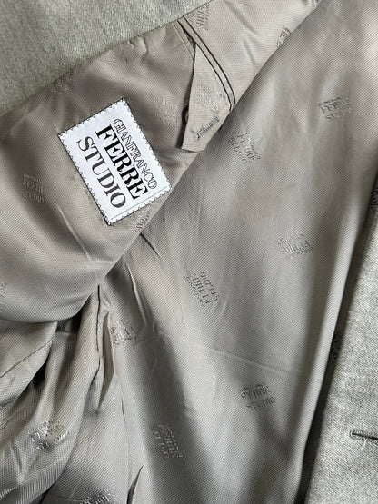 Gianfranco Ferre 1990s Wool Single Breasted Coat - L