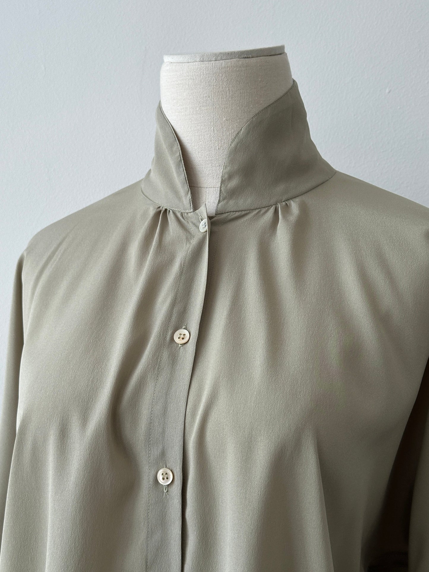 Vintage 1990s High Neck Batwing Shirt - M