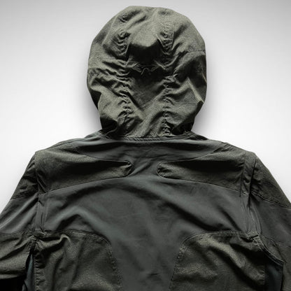 Nike x UNDERCOVER ‘Gyakusou’ 2-in-1 Running Jacket (SS2012)