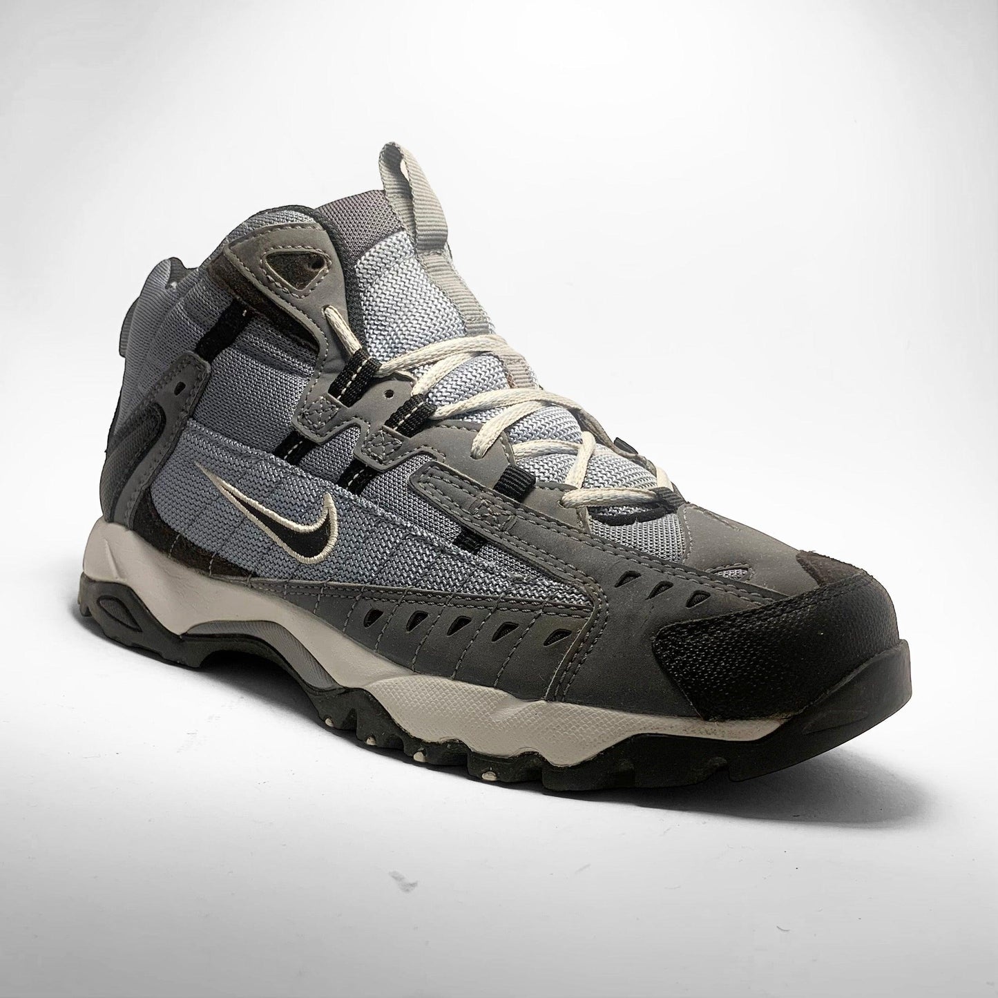 Nike ACG Lahar Mid (2006) - Known Source