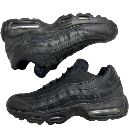 Nike Air max 95 In Black ( 9.5UK / 10.5US )