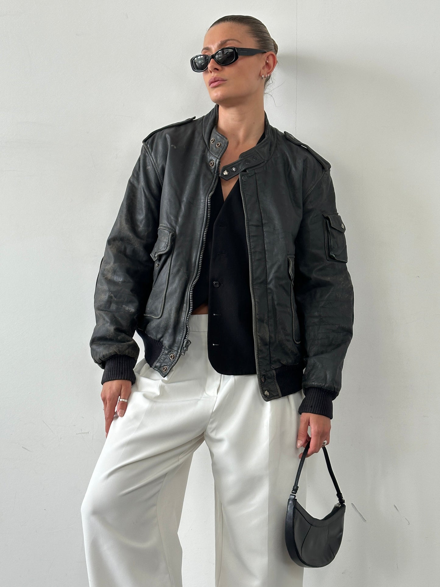 Vintage Distressed Leather Bomber Jacket - M/L