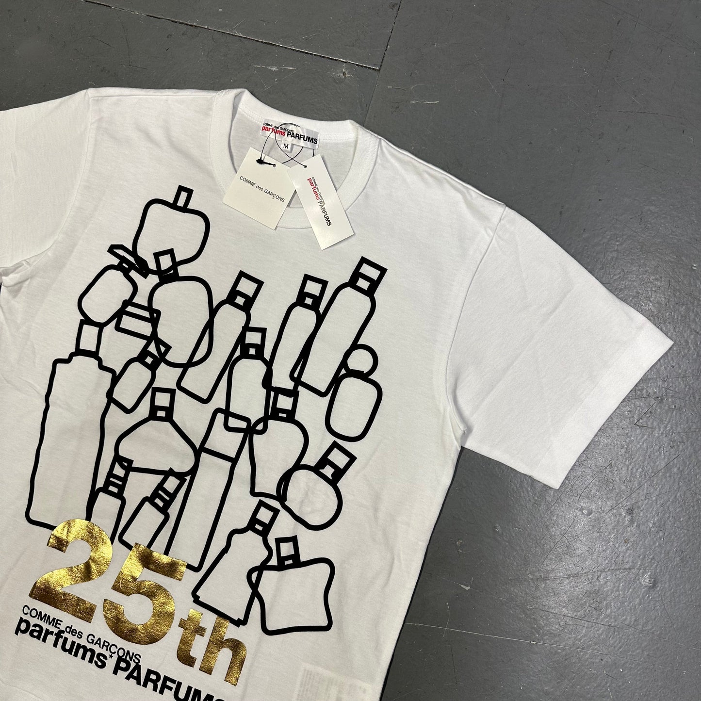 Commes Des Garçons Parfums T-Shirt In White ( M )