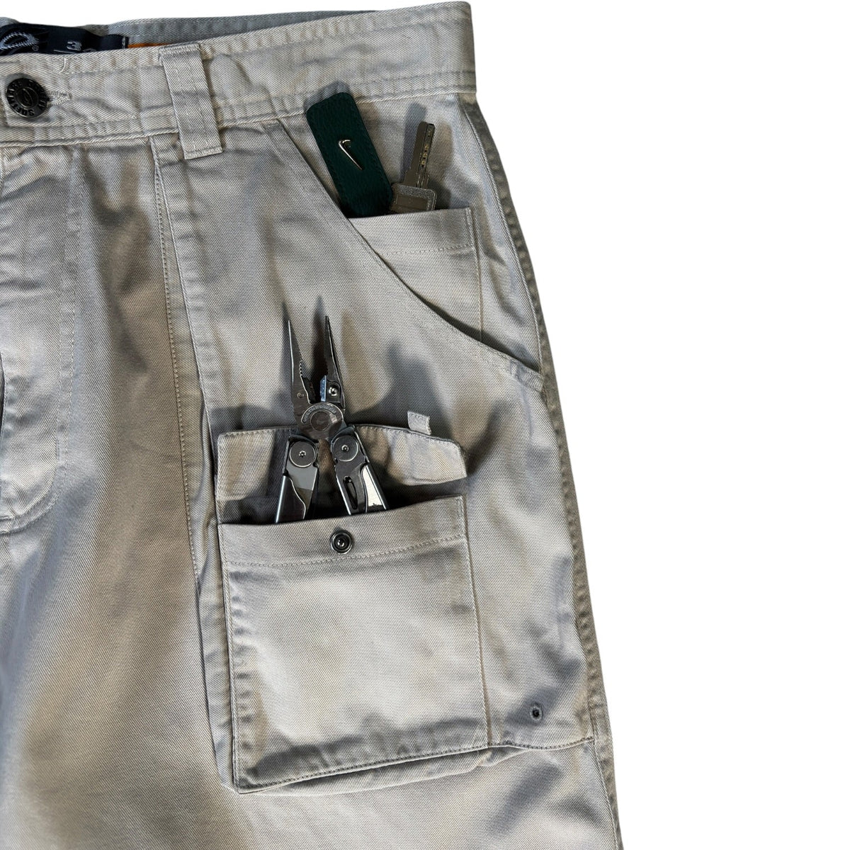 Oakley Software 90’s Cargo Shorts W34 | W34, Cream