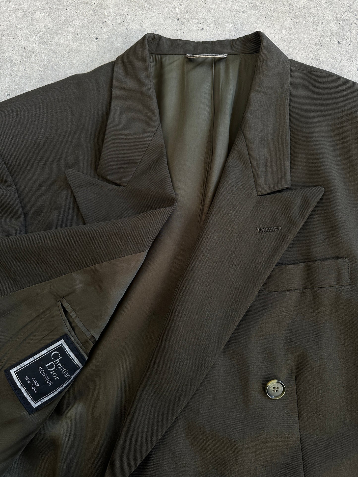 Christian Dior Monsieur 1980s pure wool double-breasted blazer in size 41R/XL, featuring classic tailored design and structured fit.