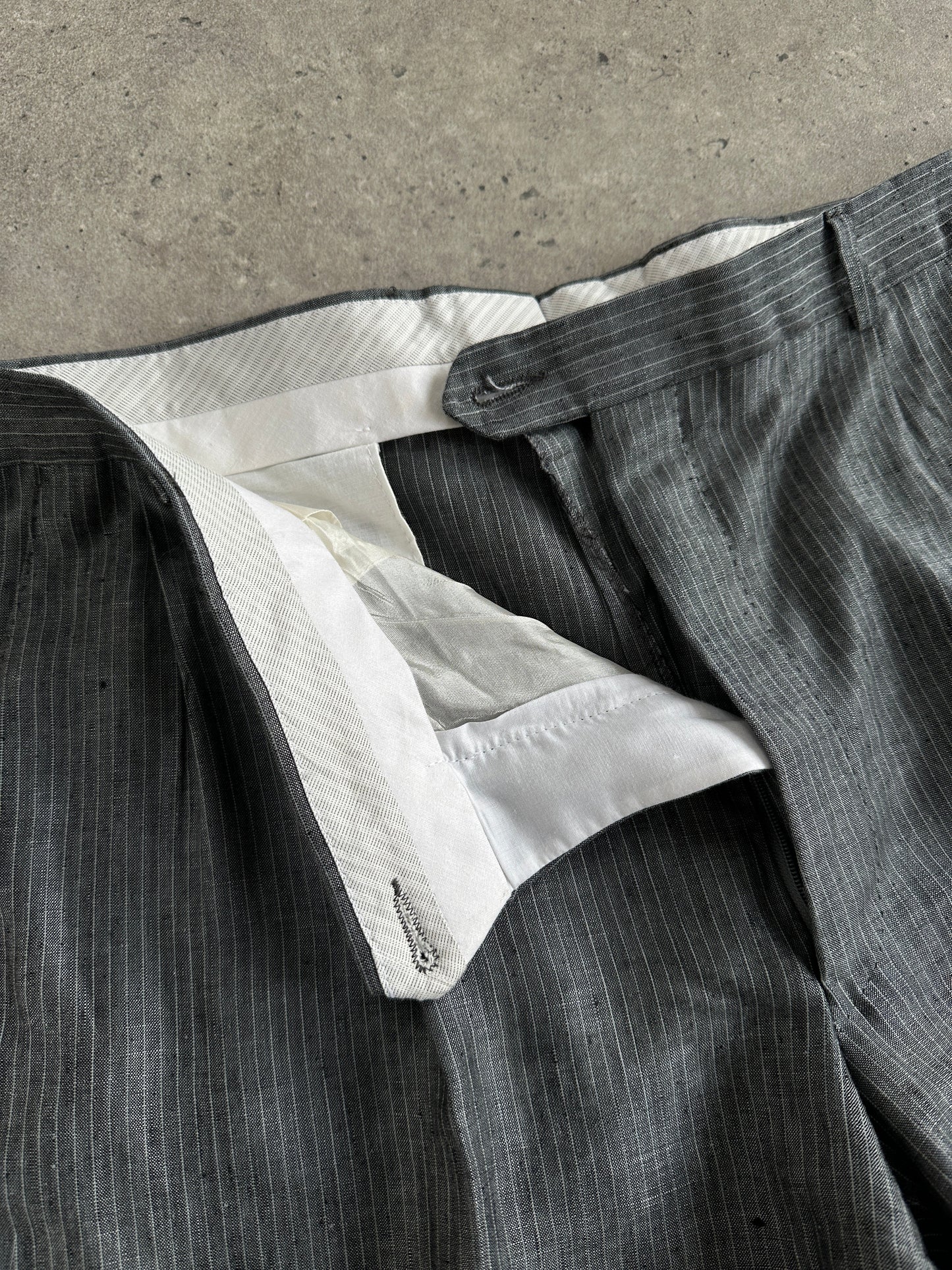 Italian Vintage Straight Leg Lightweight Tailored Trousers - W34