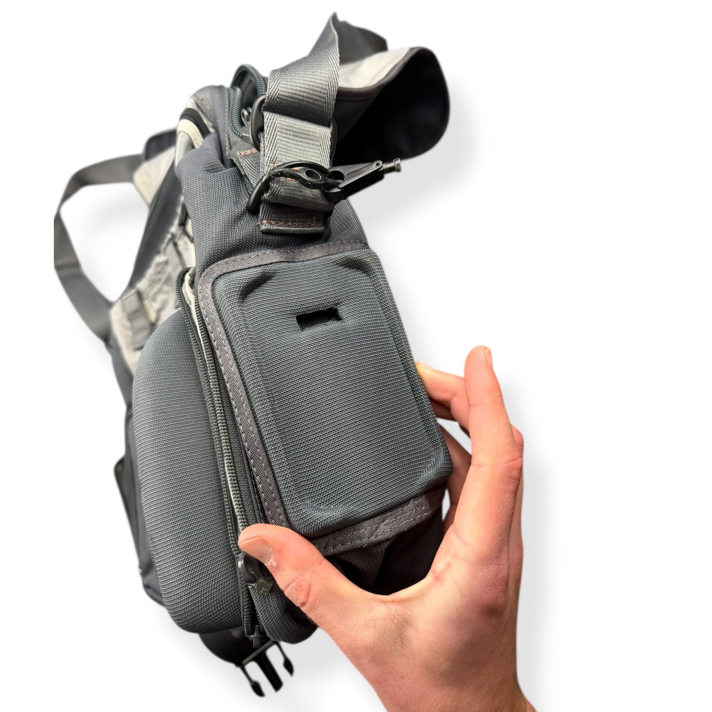 2000's Burton Analog Softshell Messenger Bag | O/S, Grey