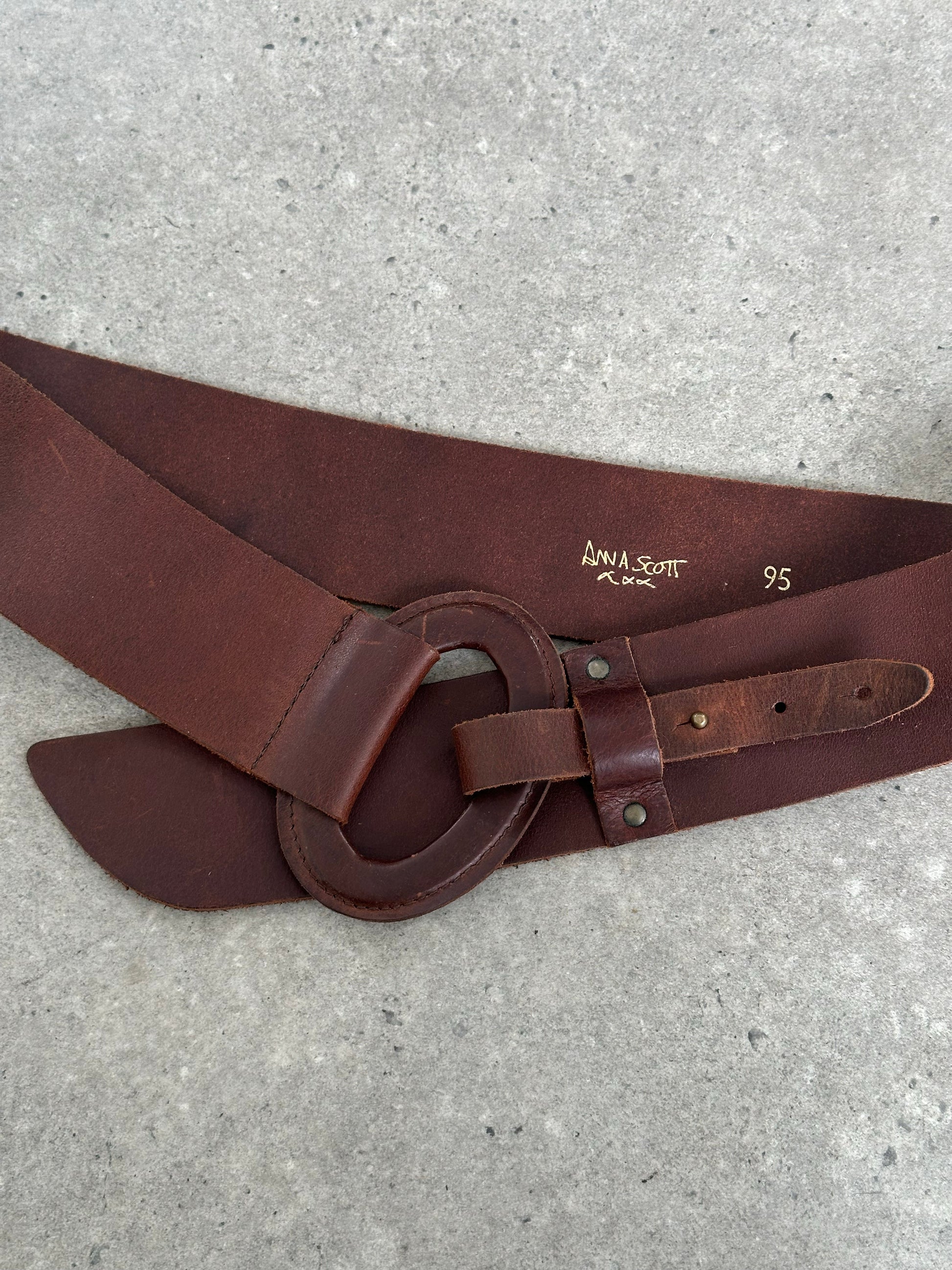 Vintage 1990s Chunky Oval Leather Belt - W36-38