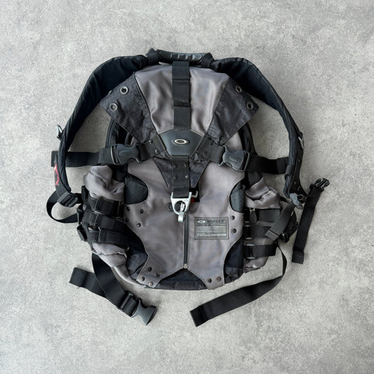 Oakley Software 2000s Icon technical utility backpack (22”x15”)