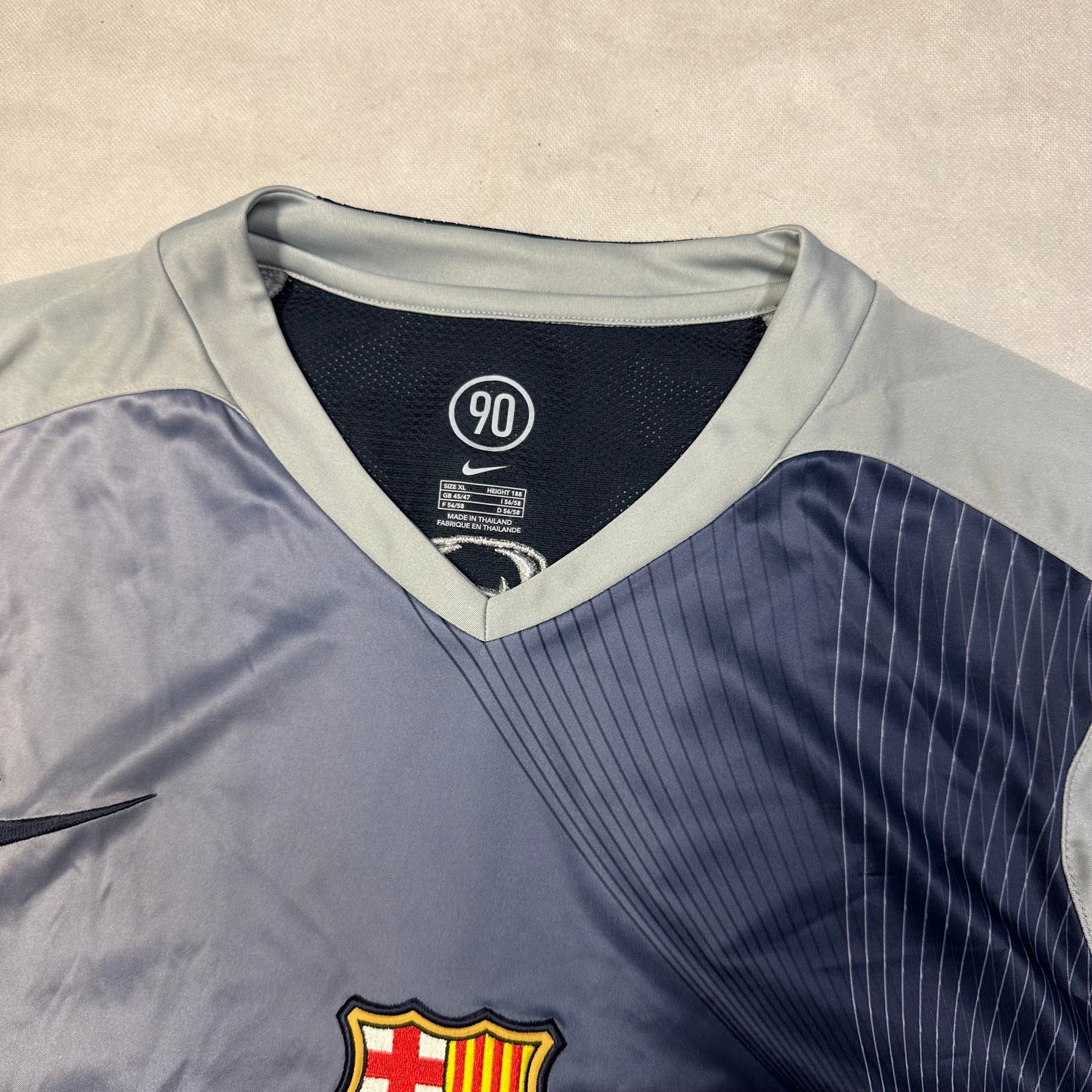 Nike Barcelona 2005/06 Training Shirt In Grey ( XL )