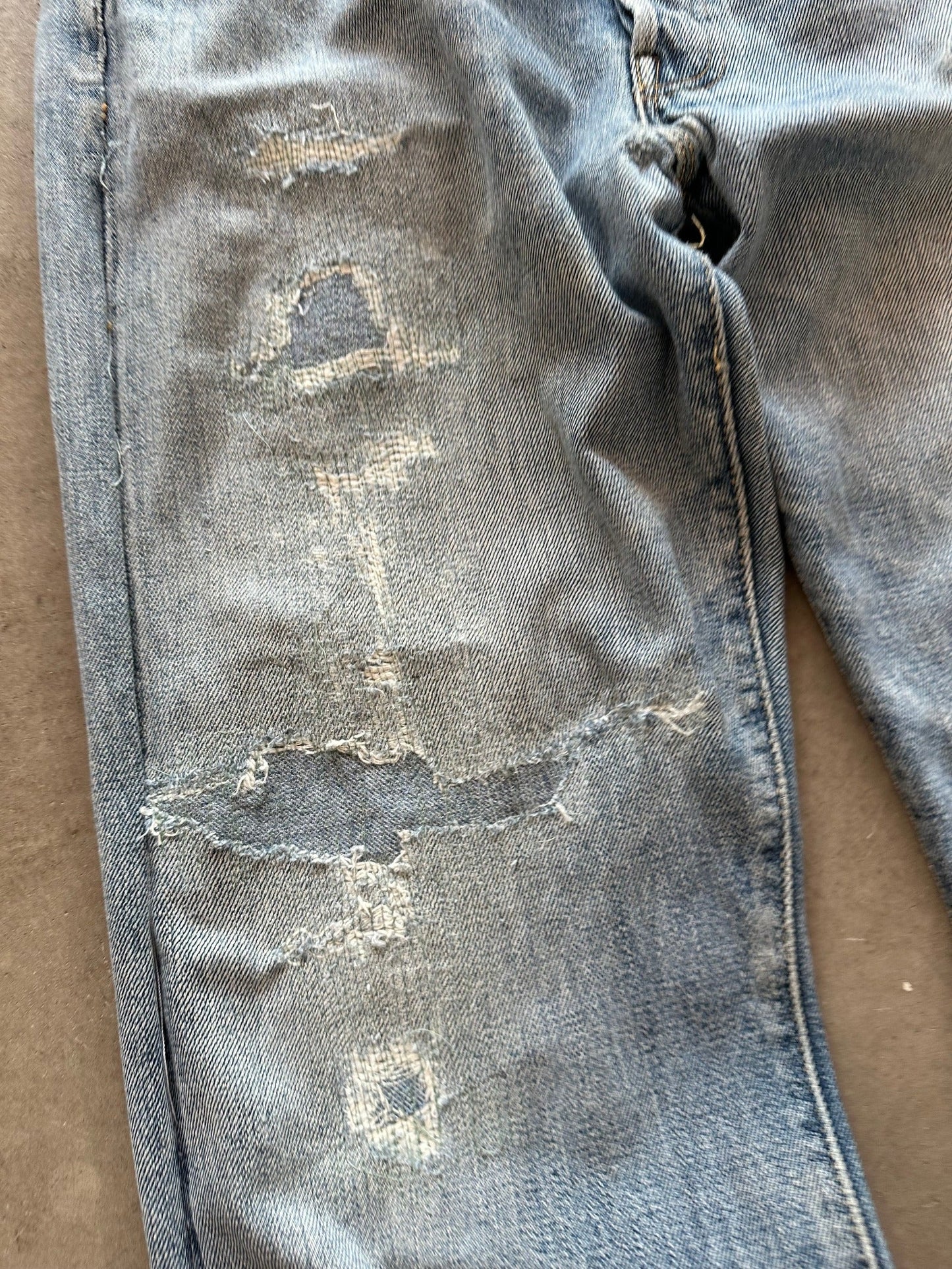 1990's Levi's 501 Repaired ‘Big E’ Selvedge Jeans - 34 x 30 | W34, Red