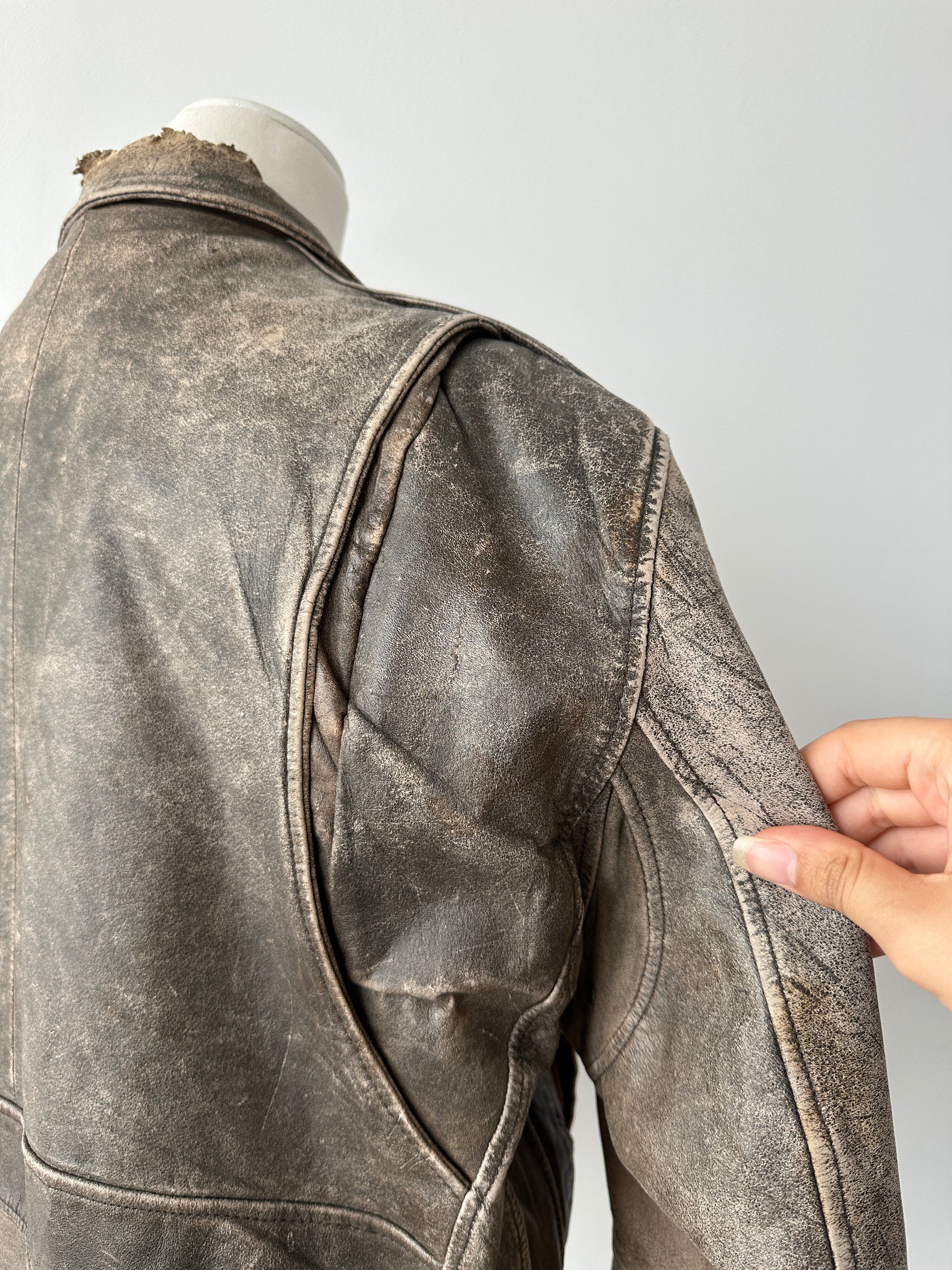 Vintage 1990s Distressed Leather Bomber Jacket - M-L