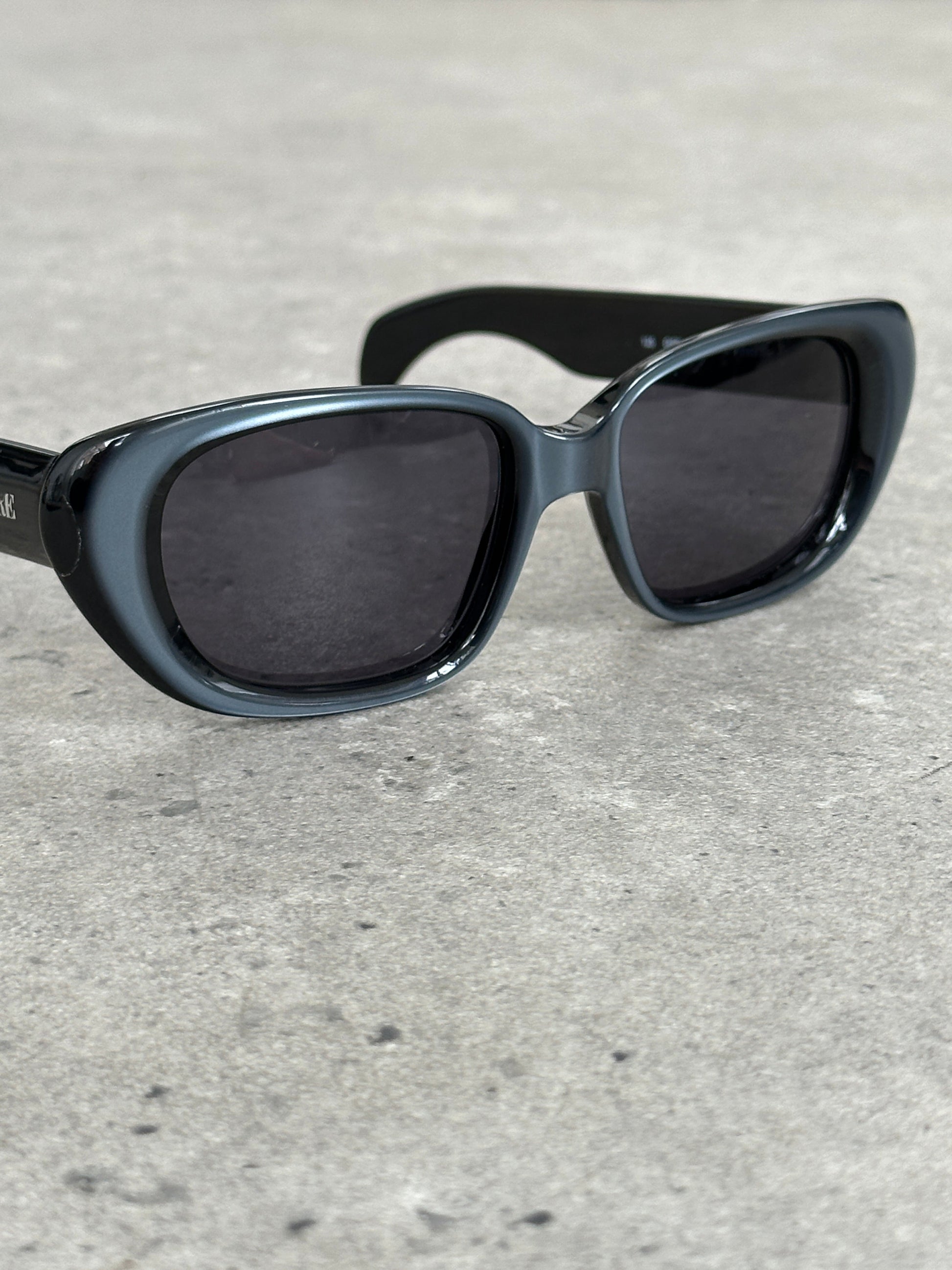 Gianfranco Ferre 2000s Rectangular Sunglasses