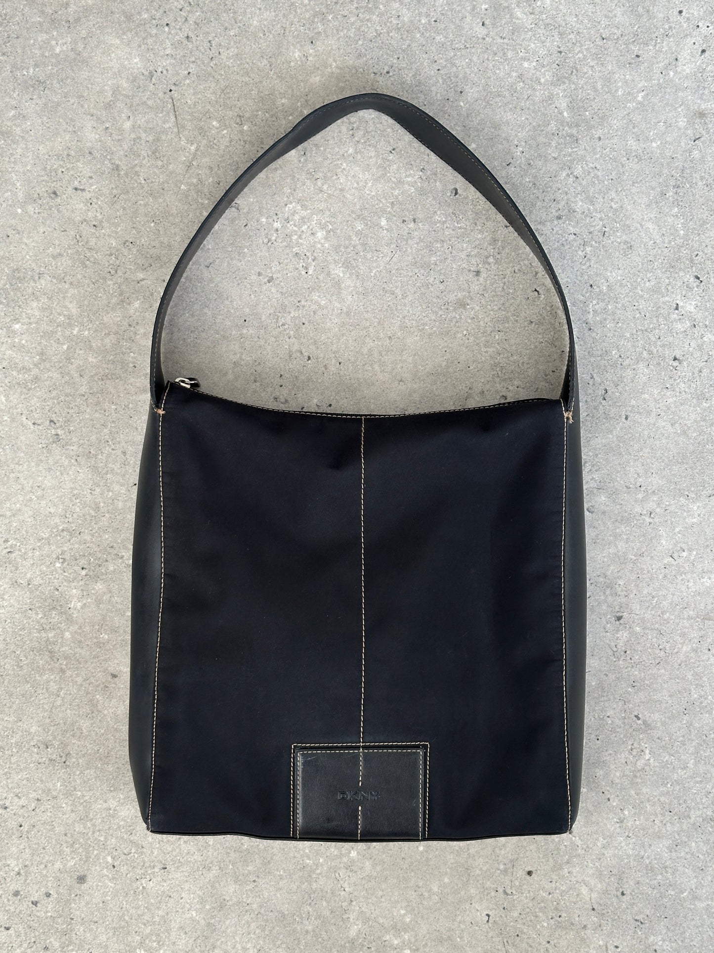 DKNY 2000s Contrast Stitch Shoulder Bag