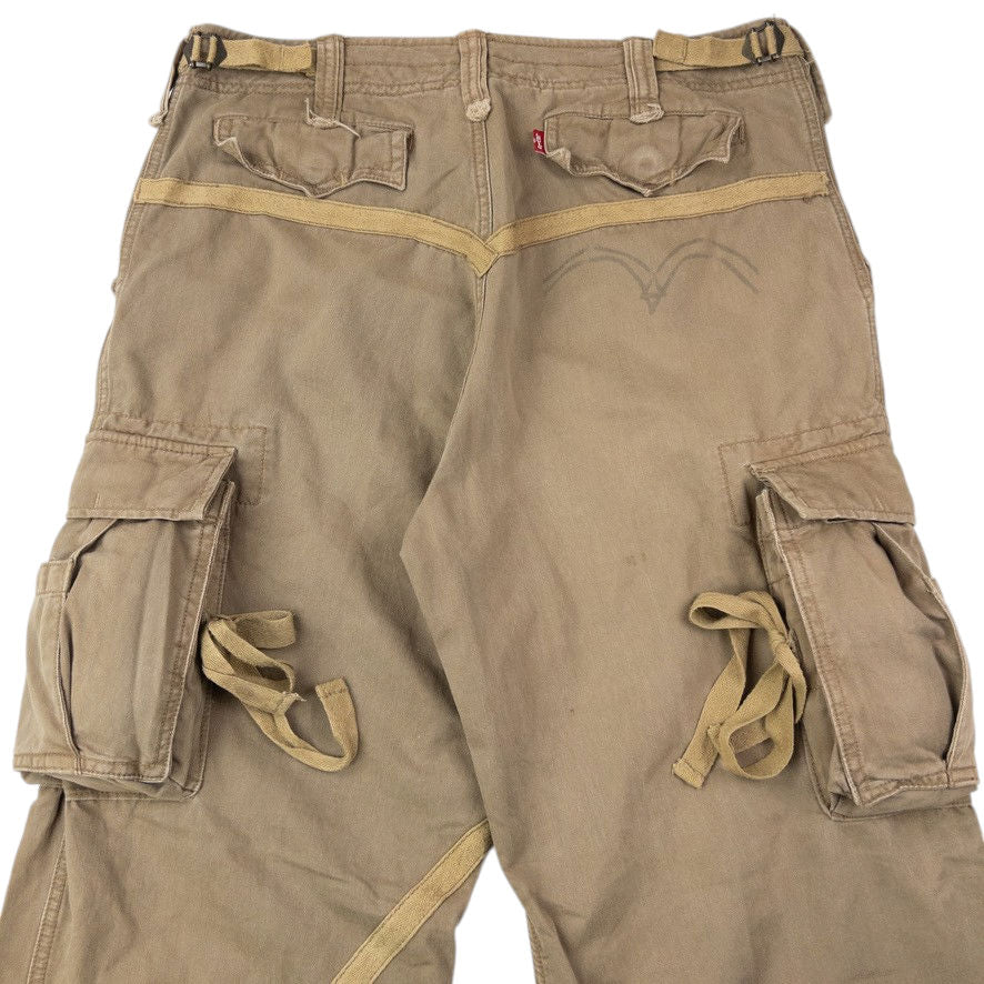 Vintage Levi's Cargo Trousers Size W35 | W35, Beige
