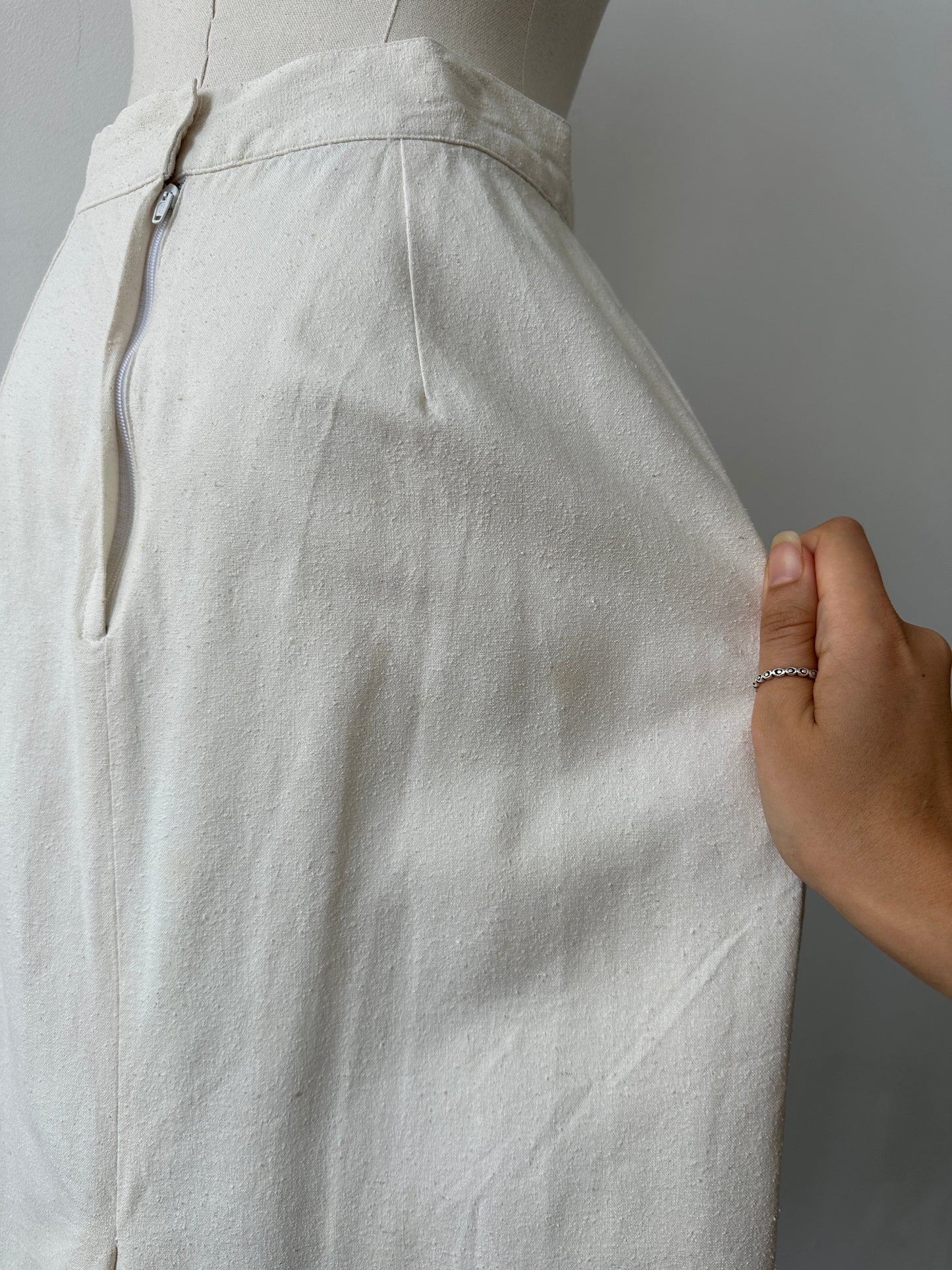 Vintage 1990s Pure Silk Midi Skirt - W26