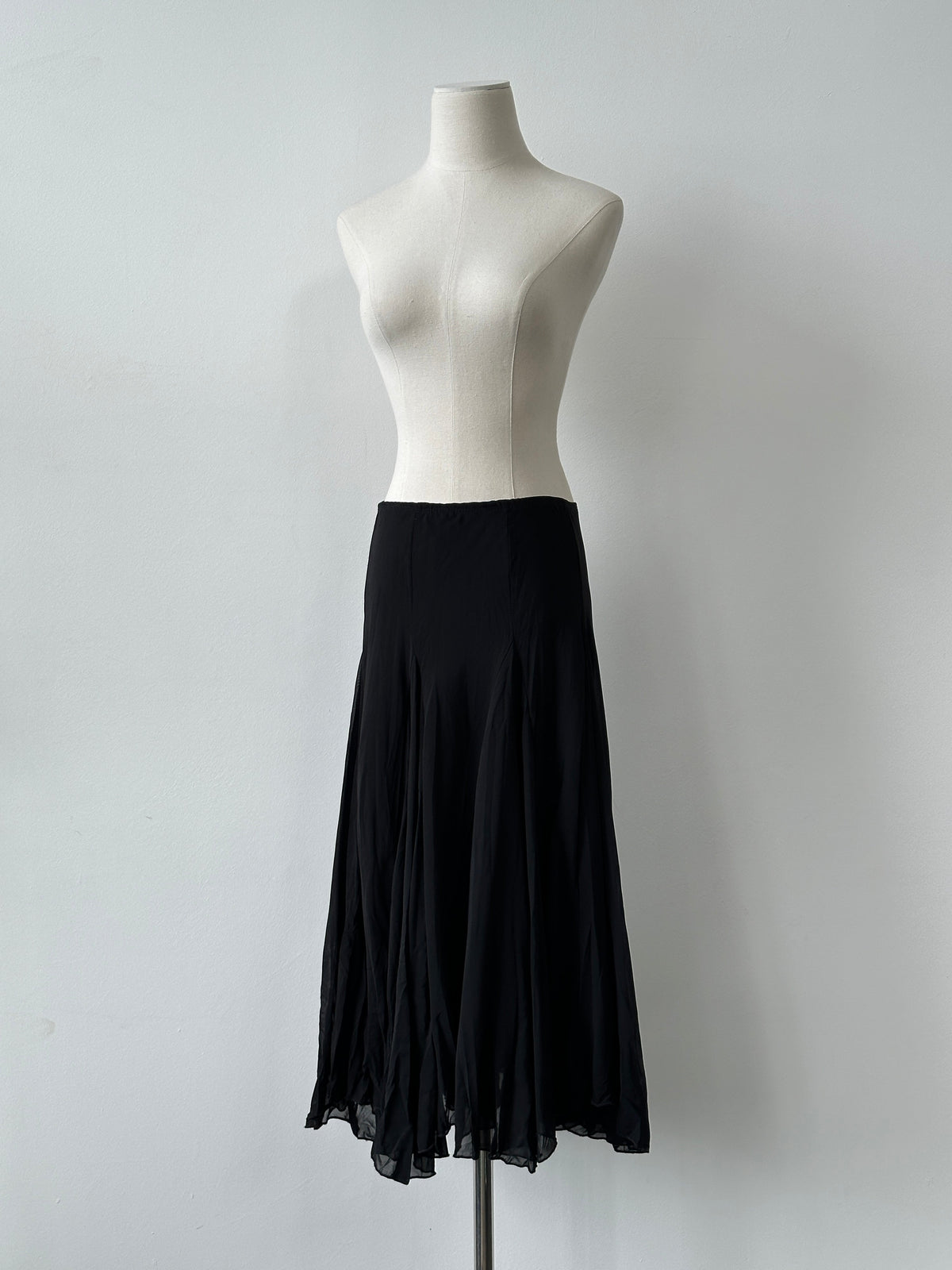USA Vintage 2000s Pleated Midi Skirt - W28-32
