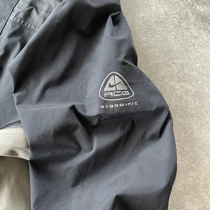Nike ACG RARE 2000s technical storm-fit waterproof shell jacket (XL)
